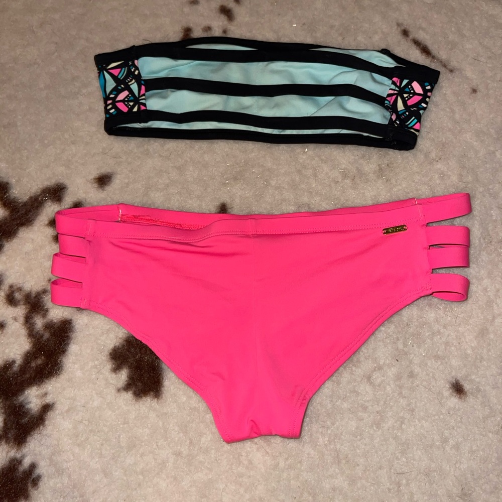 Bikini set - Picture 3 of 4